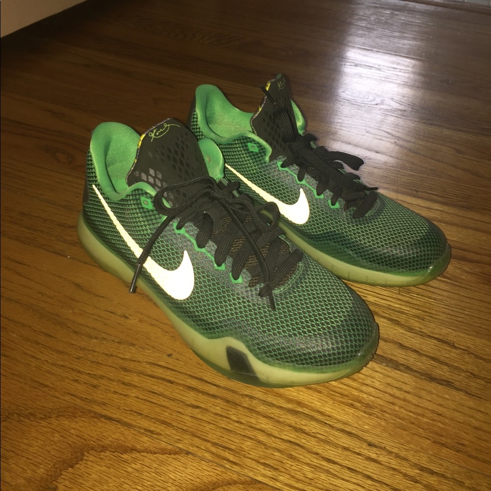 Green Nike Kobe Men's Sneakers Size 7